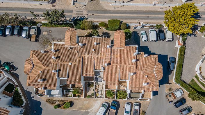 Image No.25-2 Bed Flat for sale