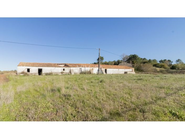 Image No.10-1 Bed House for sale