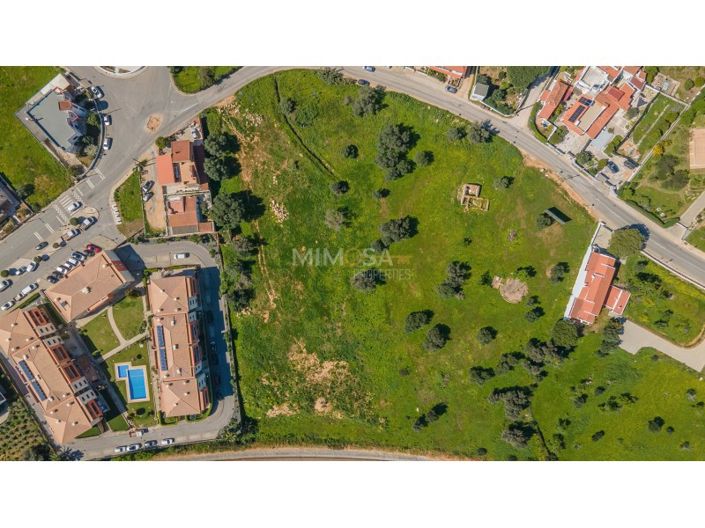 Image No.3-4 Bed House for sale