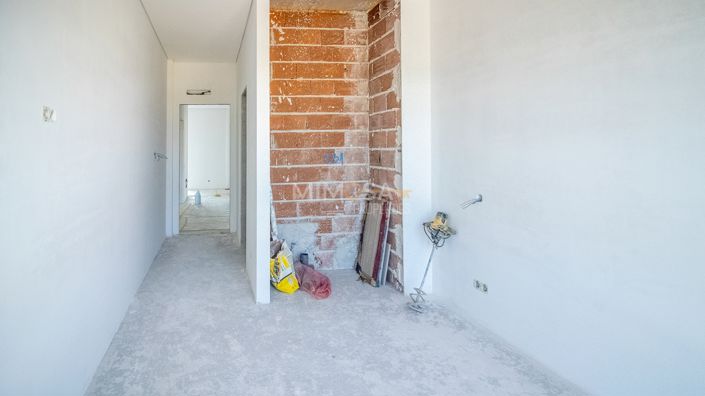 Image No.15-2 Bed Flat for sale