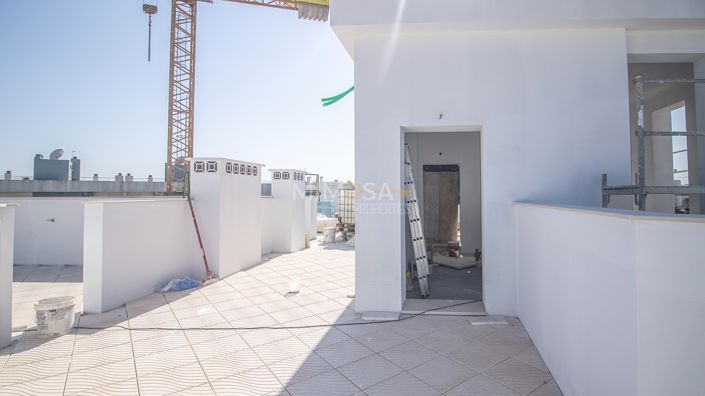 Image No.7-2 Bed Flat for sale