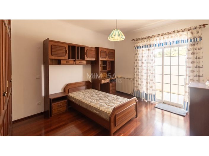 Image No.11-4 Bed House for sale