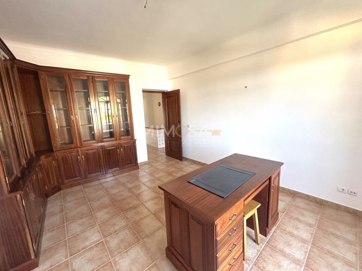 Image No.21-4 Bed Property for sale