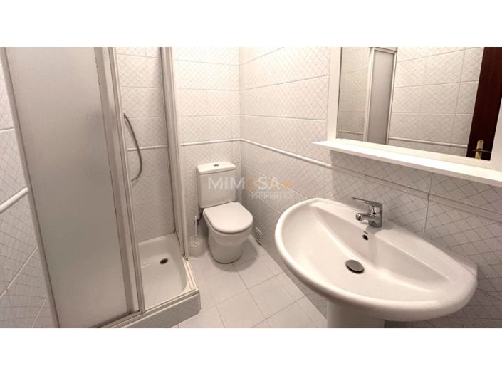Image No.21-4 Bed House for sale
