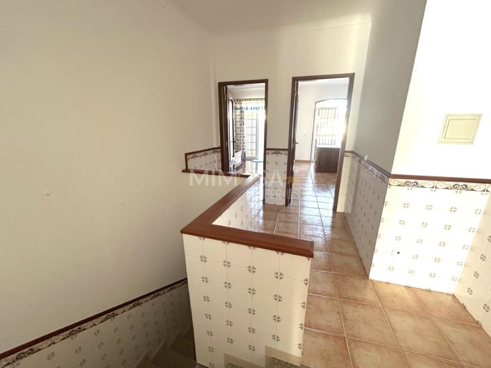 Image No.22-4 Bed Property for sale