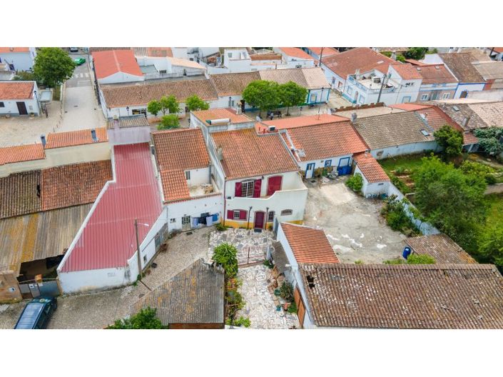 Image No.23-4 Bed House for sale