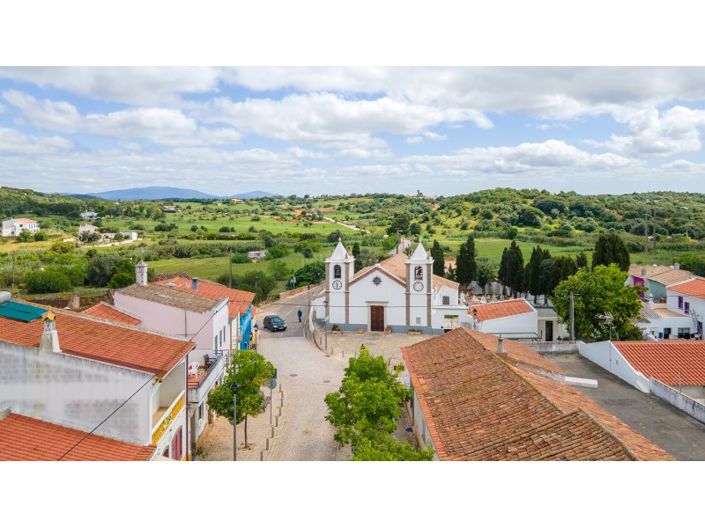 Image No.24-4 Bed House for sale