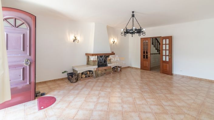 Image No.3-4 Bed Property for sale