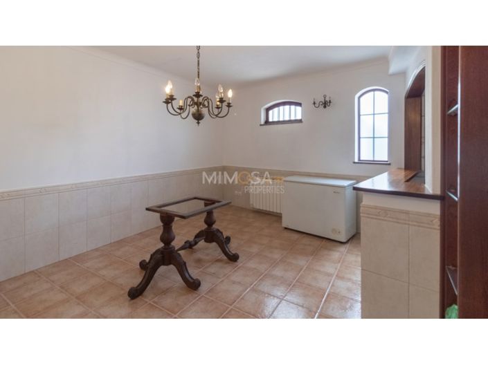 Image No.4-4 Bed House for sale