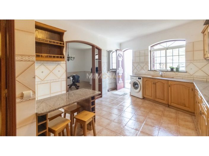 Image No.7-4 Bed House for sale