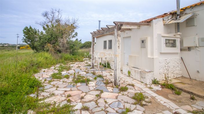 Image No.14-6 Bed Farmhouse for sale