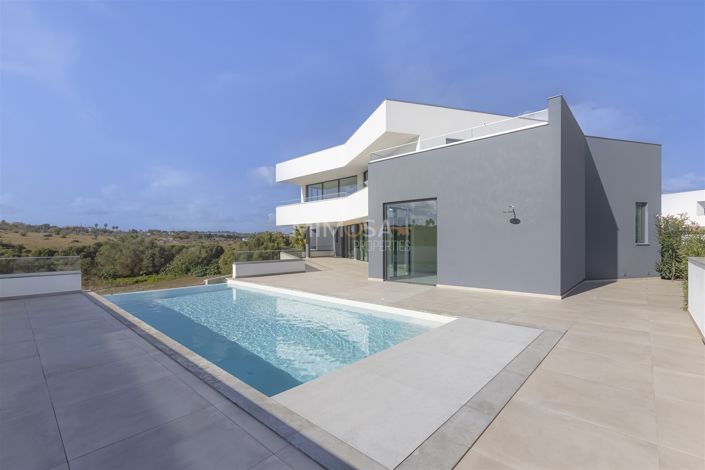 Image No.13-5 Bed House for sale