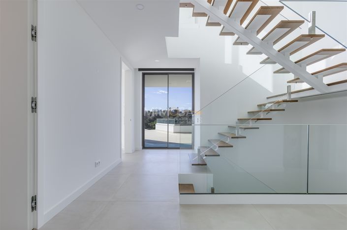 Image No.22-5 Bed House for sale