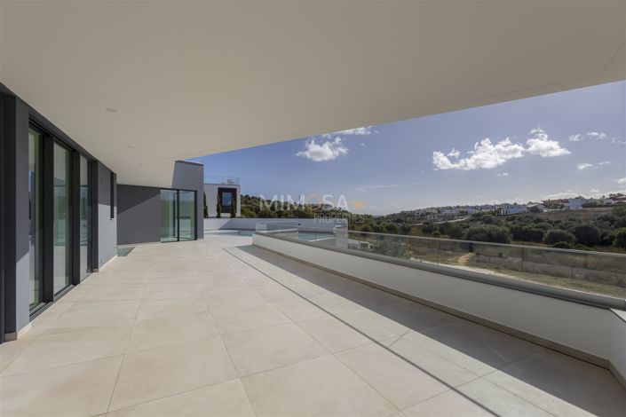 Image No.3-5 Bed House for sale