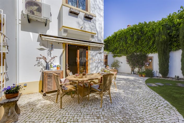 Image No.10-Propriété de 3 chambres à vendre à Lagos