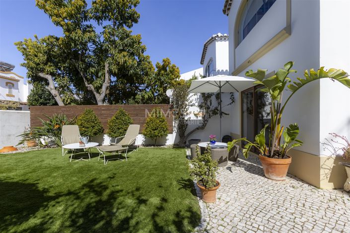 Image No.5-Propriété de 3 chambres à vendre à Lagos