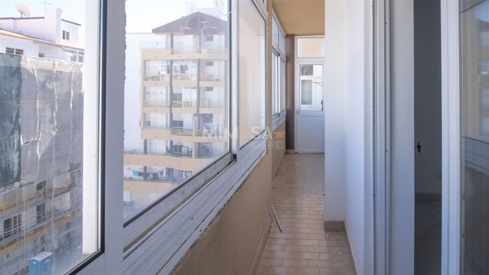 Image No.10-2 Bed Flat for sale