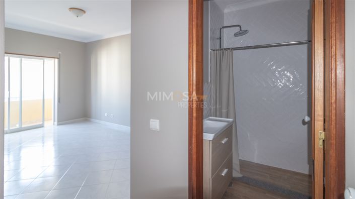 Image No.3-2 Bed Flat for sale