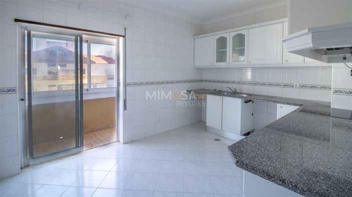 Image No.7-2 Bed Flat for sale