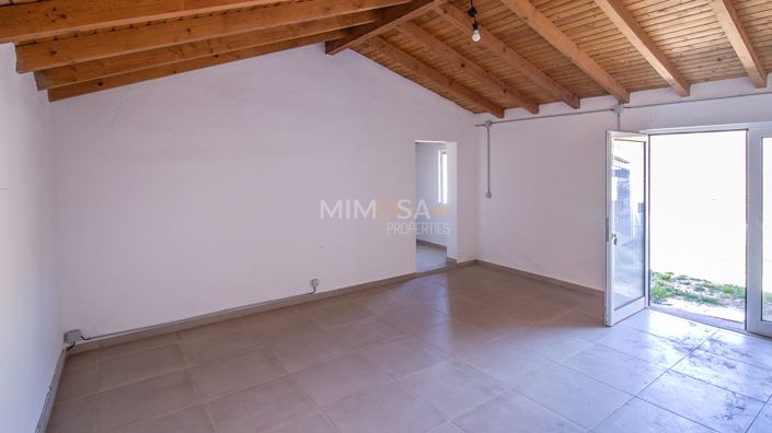 Image No.12-1 Bed Property for sale