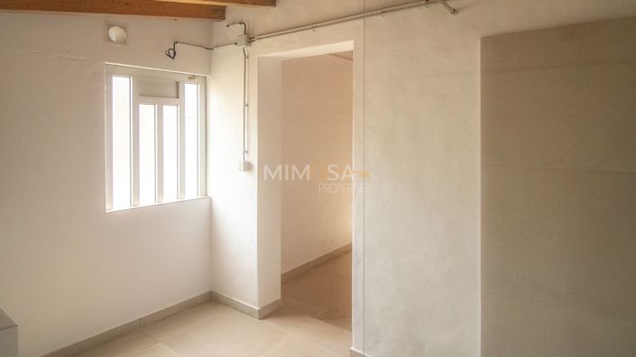 Image No.16-1 Bed Property for sale