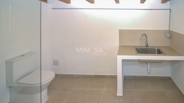 Image No.17-1 Bed Property for sale