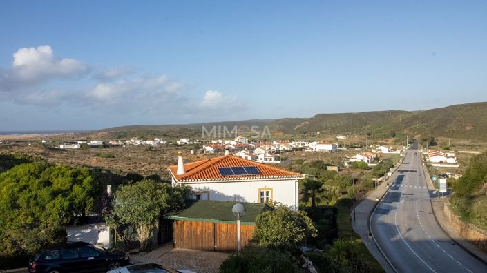 Image No.17-5 Bed House for sale