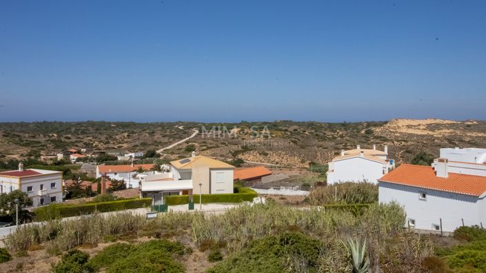 Image No.9-5 Bed House for sale