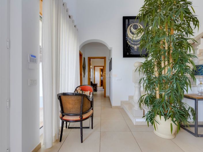 Image No.13-5 Bed House for sale