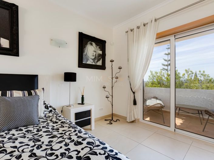 Image No.41-5 Bed House for sale
