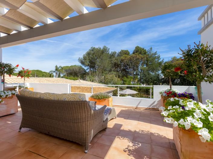 Image No.44-5 Bed House for sale