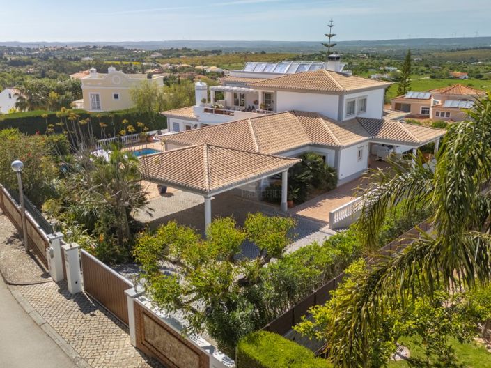 Image No.52-5 Bed House for sale
