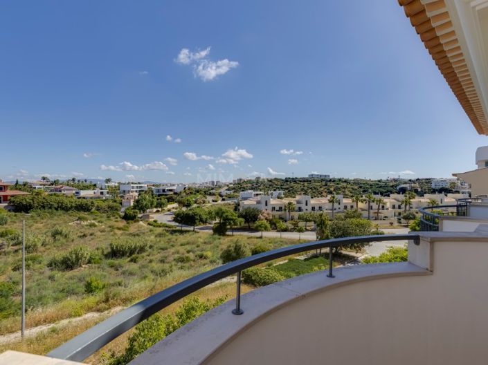Image No.16-2 Bed Apartment for sale