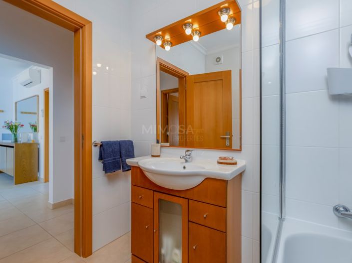 Image No.19-2 Bed Apartment for sale
