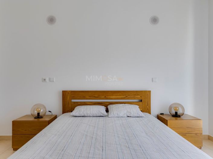 Image No.24-2 Bed Apartment for sale