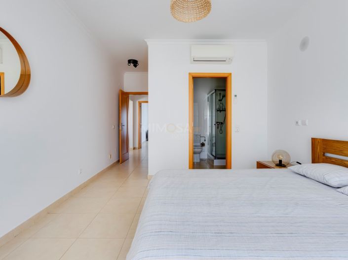 Image No.25-2 Bed Apartment for sale