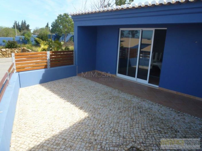 Image No.32-30 Bed Hotel for sale