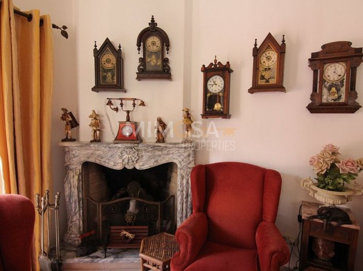 Image No.16-10 Bed Hotel for sale