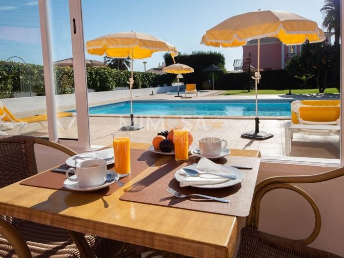 Image No.2-10 Bed Hotel for sale