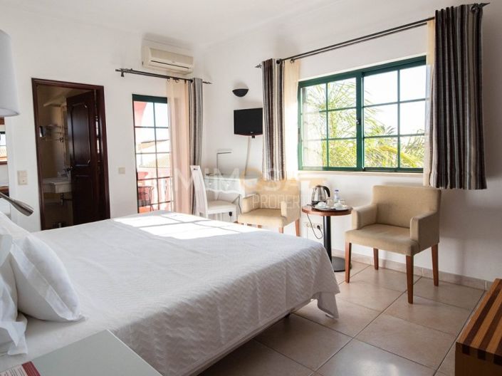 Image No.4-10 Bed Hotel for sale