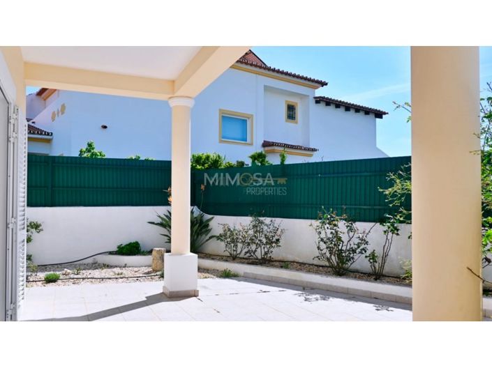 Image No.23-4 Bed House for sale