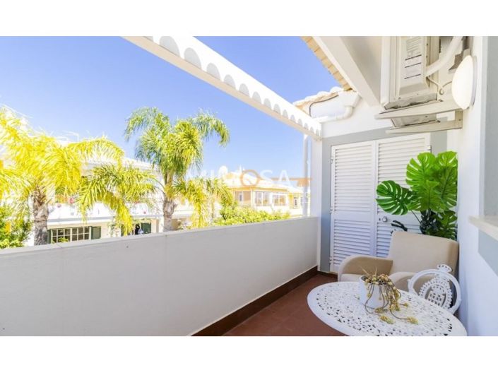 Image No.39-4 Bed House for sale