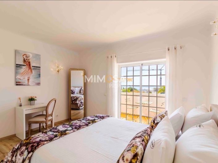 Image No.40-4 Bed House for sale