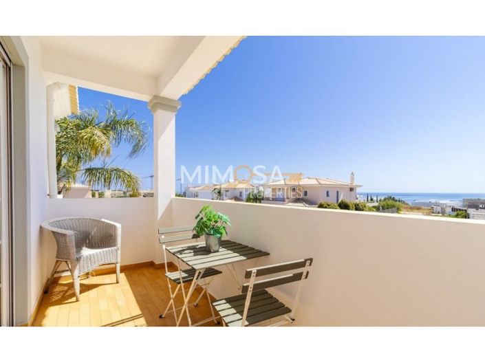 Image No.41-4 Bed House for sale