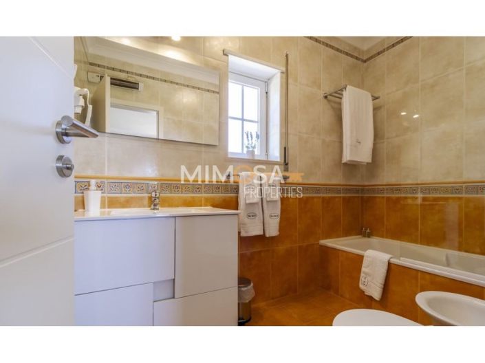 Image No.43-4 Bed House for sale