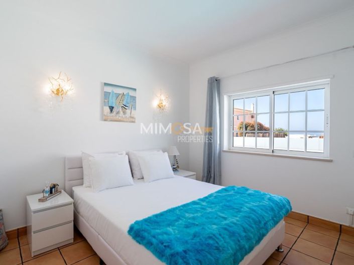 Image No.9-4 Bed House for sale