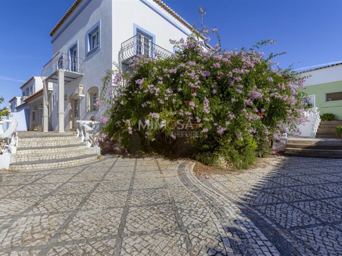 Image No.16-14 Bed Farmhouse for sale