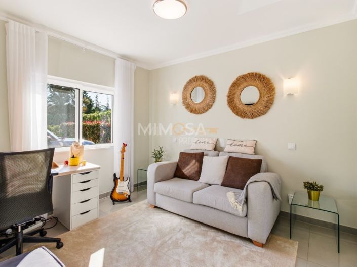 Image No.11-4 Bed House for sale