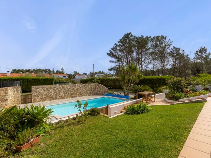 Image No.12-4 Bed House for sale