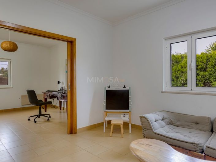 Image No.23-4 Bed House for sale